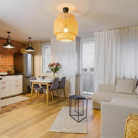 P&O Apartments Hawajska 华沙 外观 照片